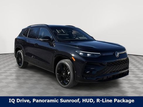 New 2026 Volkswagen Tiguan SE R-Line image 1