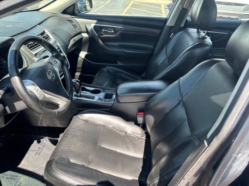 Used 2018 Nissan Altima 2.5 SL FWD image 8