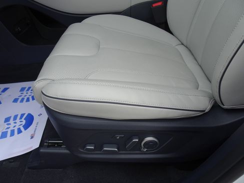 Used 2025 Hyundai Palisade Calligraphy AWD/4WD image 9