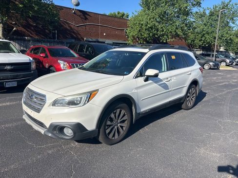 Used 2017 Subaru Outback 2.5i Limited AWD/4WD image 8