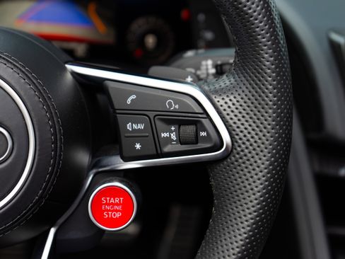 Used 2017 Audi R8 V10 image 32