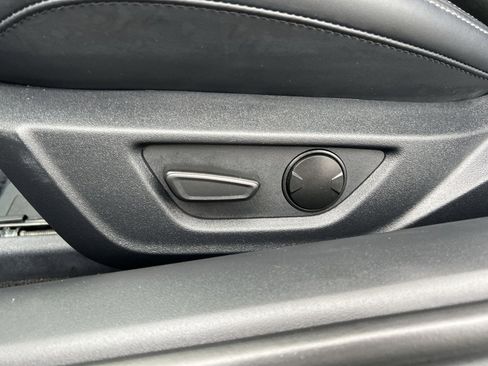 Used 2025 Ford Mustang Coupe image 14