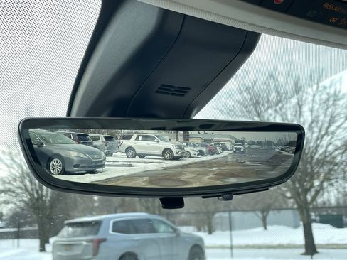 Used 2021 GMC Yukon XL Denali w/ Denali Ultimate Package image 32