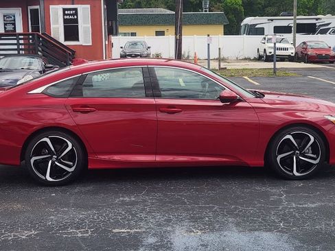 Used 2018 Honda Accord Sport image 7