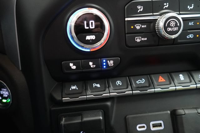 Used 2020 GMC Sierra 1500 SLT w/ SLT Premium Plus Package AWD/4WD image 31