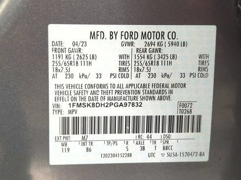 Used 2023 Ford Explorer XLT AWD/4WD image 27