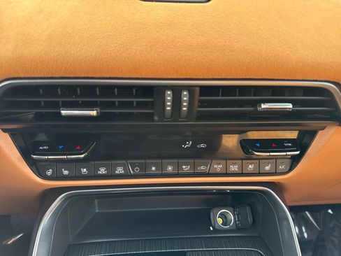 Certified 2025 MAZDA CX-70 3.3 Turbo S w/ Premium Plus image 20