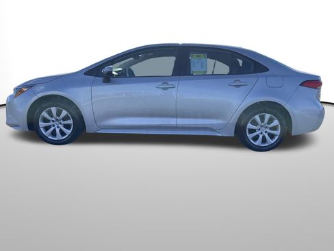Certified 2022 Toyota Corolla LE image 8