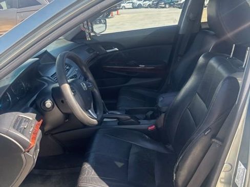 Used 2010 Honda Crosstour EX image 22