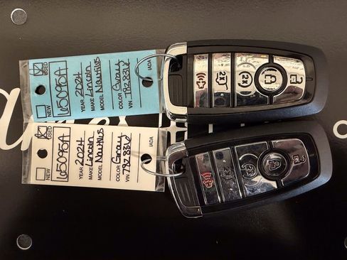 Used 2024 Lincoln Nautilus Reserve w/ Jet Appearance Package (87T) image 43