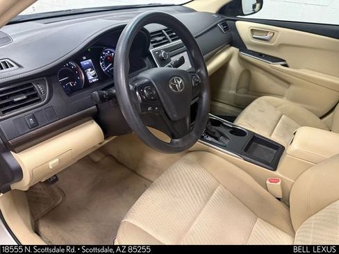 Used 2016 Toyota Camry LE image 11