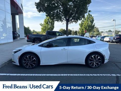 Used 2023 Toyota Prius Prime FWD image 15
