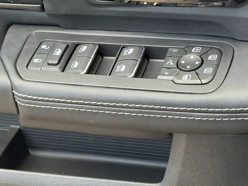 New 2026 RAM 2500 Limited AWD/4WD image 16