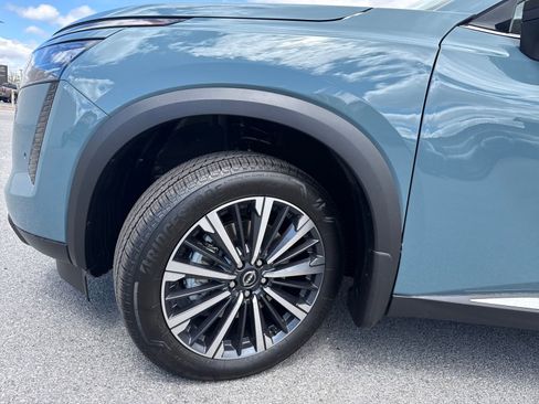 New 2026 Nissan Pathfinder Platinum AWD/4WD image 28
