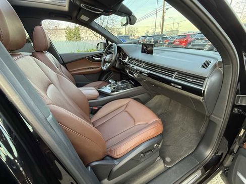 Used 2018 Audi Q7 3.0T Prestige w/ Prestige Package image 11