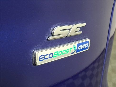 Used 2016 Ford Escape SE w/ SE Chrome Package image 30