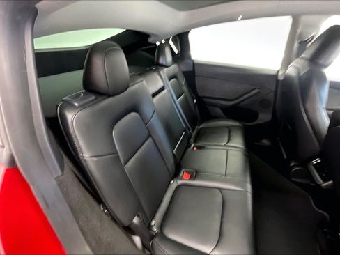 Used 2023 Tesla Model Y Long Range AWD/4WD image 16