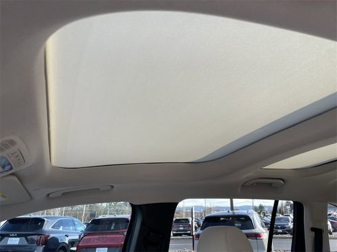 Used 2020 Mercedes-Benz GLB 250 4MATIC image 10