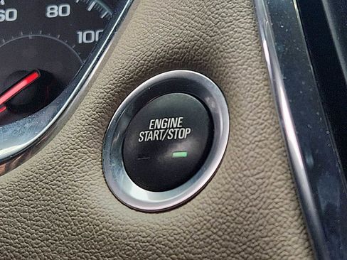 Used 2023 Chevrolet Traverse LS FWD image 22