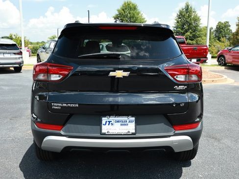 Used 2022 Chevrolet TrailBlazer LT AWD/4WD image 7