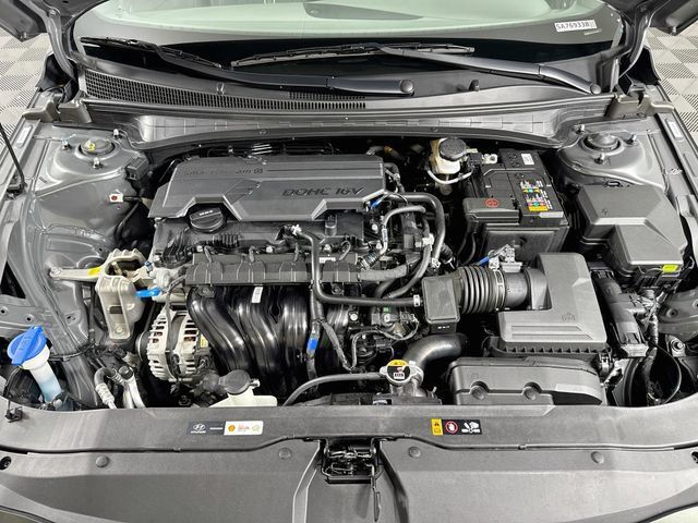 Certified 2025 Hyundai Elantra Sport FWD image 43