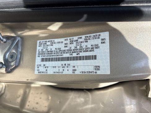 Used 2017 Ford Escape SE w/ Equipment Group 201A FWD image 33