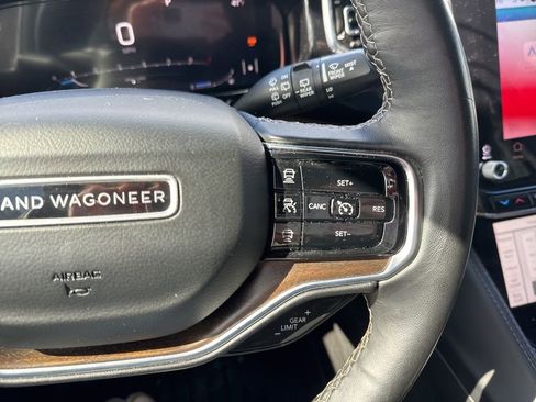 Used 2022 Jeep Grand Wagoneer Series I AWD/4WD image 29