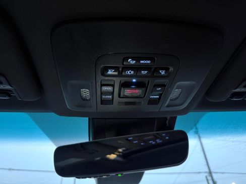 Used 2019 Toyota Avalon Limited w/ Advanced Safety Package image 23