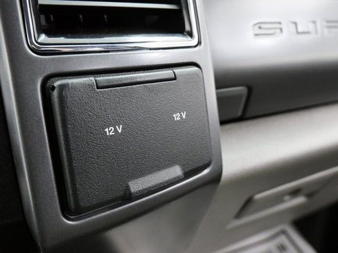 Used 2019 Ford F250 XLT image 33