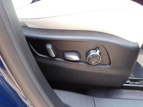 Used 2020 Cadillac XT4 Sport image 30