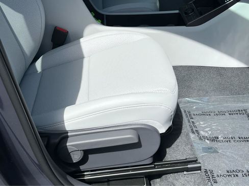 New 2026 Hyundai Kona SEL Premium AWD/4WD image 18