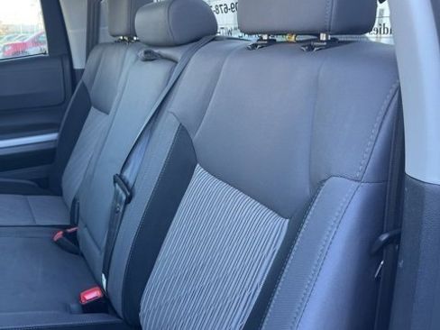 Used 2017 Toyota Tundra SR5 image 9