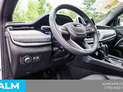 Used 2025 Jeep Compass Latitude AWD/4WD image 22
