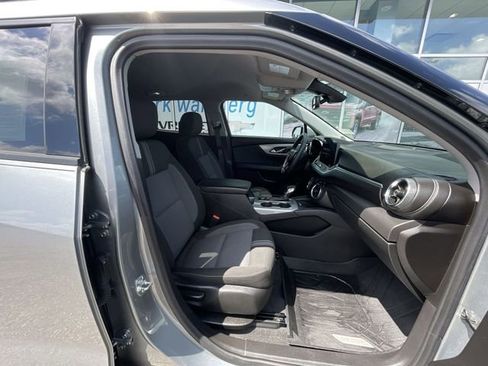 Certified 2024 Chevrolet Blazer LT w/ Convenience Package FWD image 26