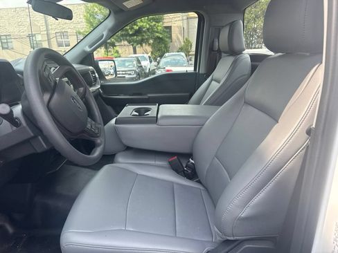Used 2025 Ford F150 XL RWD image 8