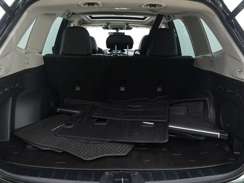 Used 2023 Subaru Forester Touring w/ Popular Package #3 image 9