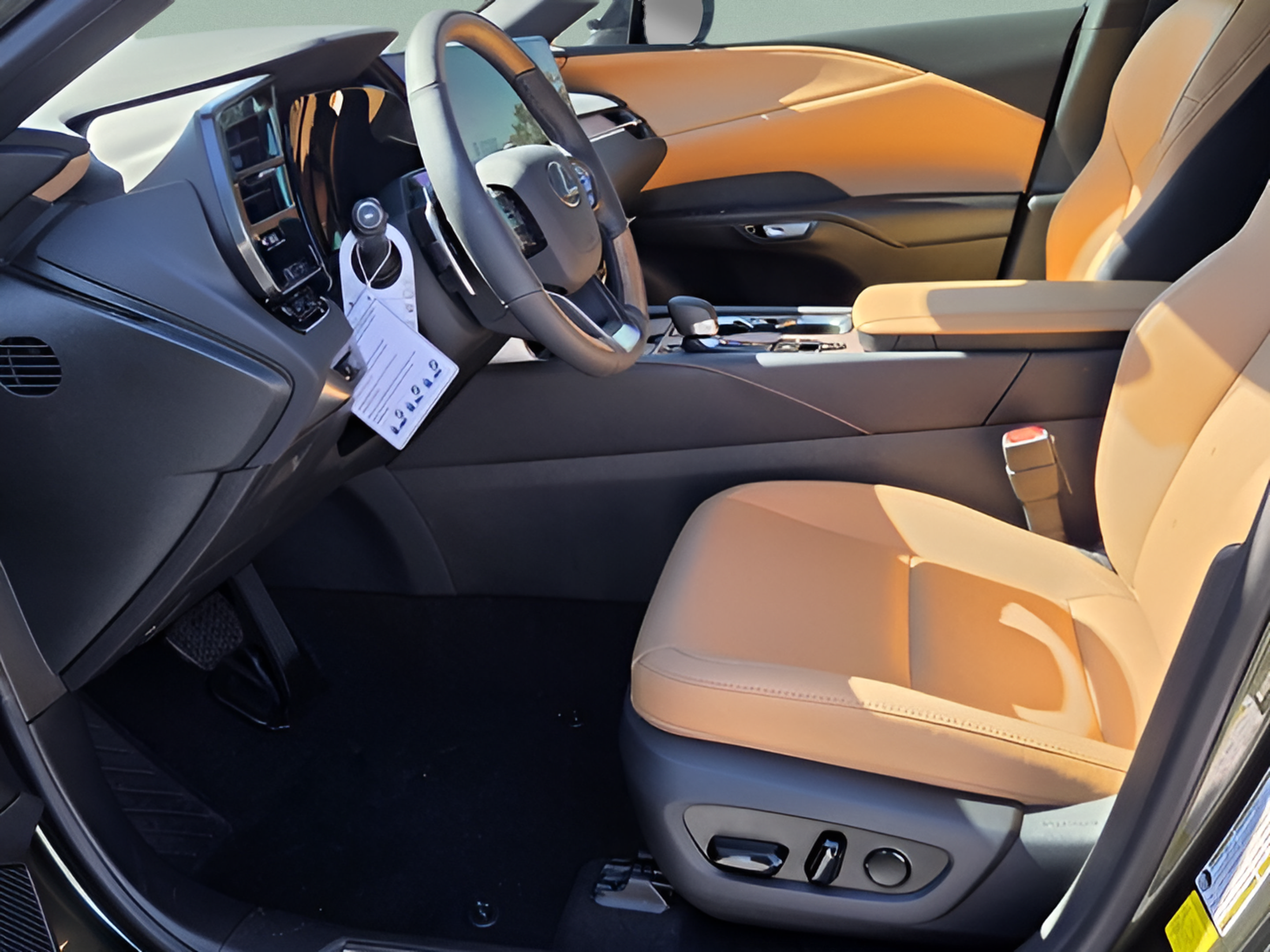 New 2026 Lexus RX 350h AWD/4WD image 12