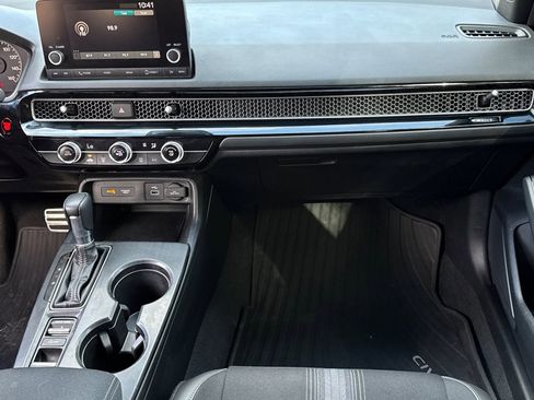 Used 2024 Honda Civic Sport image 28