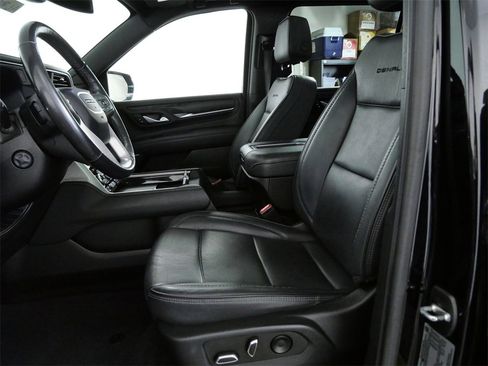 Used 2022 GMC Yukon XL Denali image 19