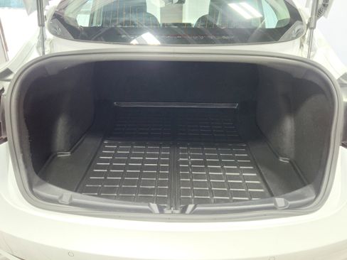 Used 2020 Tesla Model 3 Standard Range RWD image 14