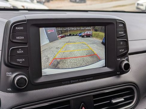 Used 2021 Hyundai Kona Limited image 14