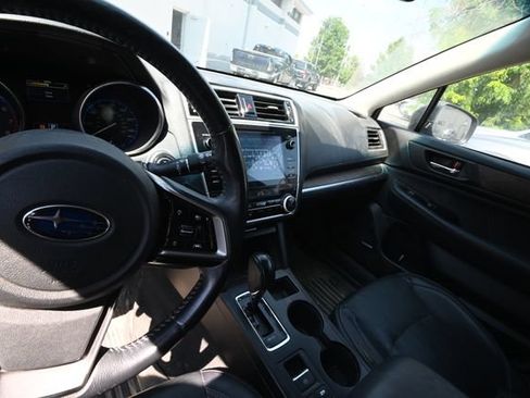 Used 2018 Subaru Outback 2.5i Limited AWD/4WD image 8