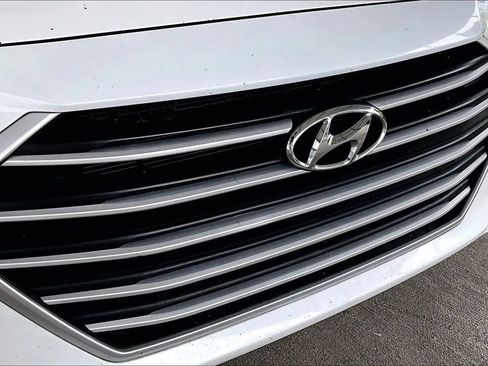 Used 2018 Hyundai Elantra SEL w/ Cargo Package FWD image 28