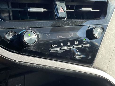 Used 2024 Toyota Camry LE w/ Convenience Package FWD image 38