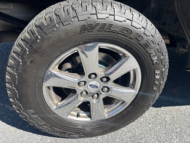 Used 2018 Ford F150 XLT w/ Equipment Group 302A Luxury AWD/4WD image 16