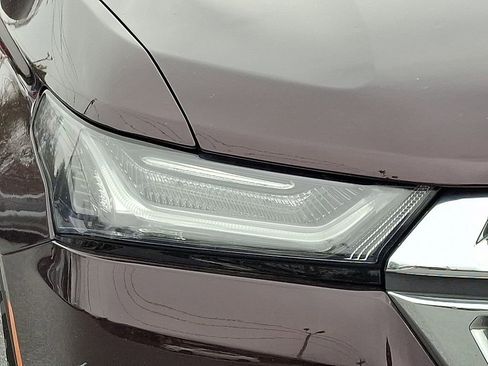 Used 2023 Chevrolet Traverse LT w/ LPO, Floor Liner Package image 40