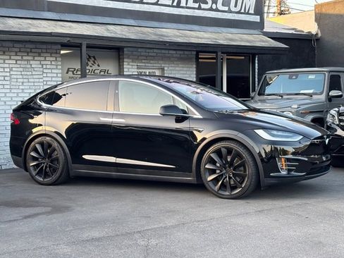 Used 2020 Tesla Model X Long Range AWD/4WD image 11