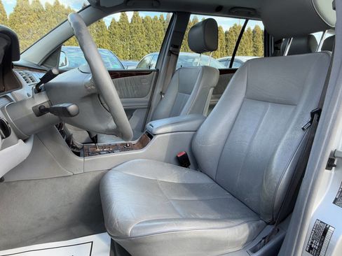 Used 2002 Mercedes-Benz E 320 Wagon image 10