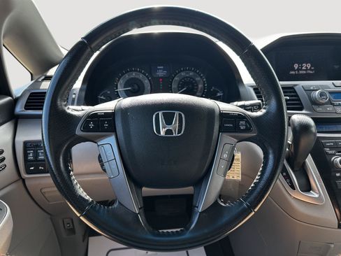 Used 2012 Honda Odyssey Touring Elite image 20