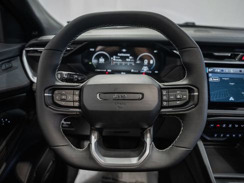 New 2026 Jeep Cherokee Overland image 30